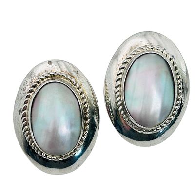 QT Southwest Mother-of-pearl Sterling Oval Stud Back Earrings 10.36 G. QT Southwest 