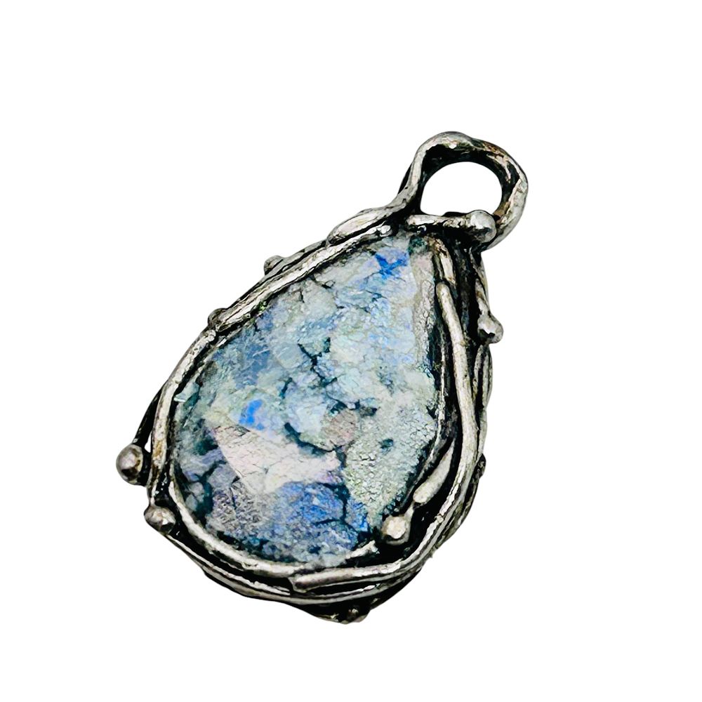 Lot 207: PZ Israel, Roman Glass Pendant 2.11 G