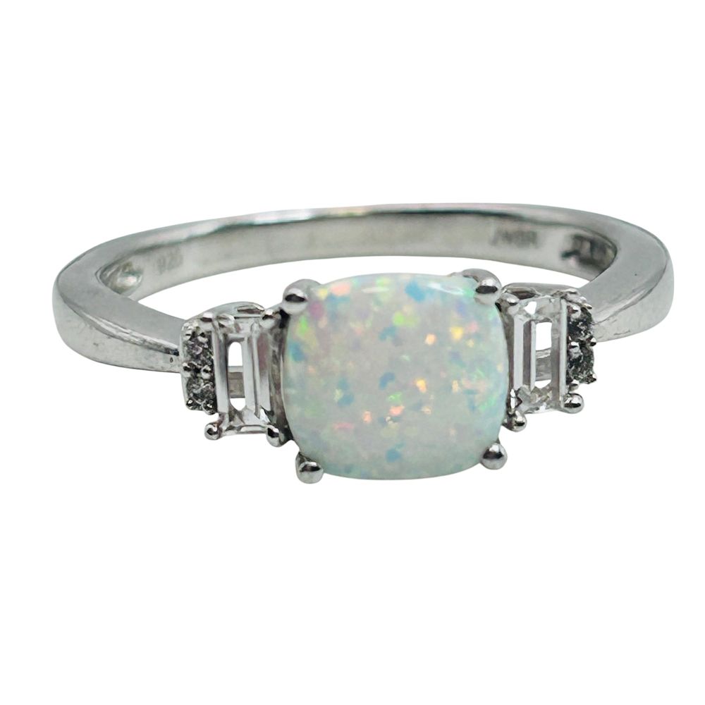 Lot 236: JWBR Opal And Topaz Ring Size 7, 2.64 G