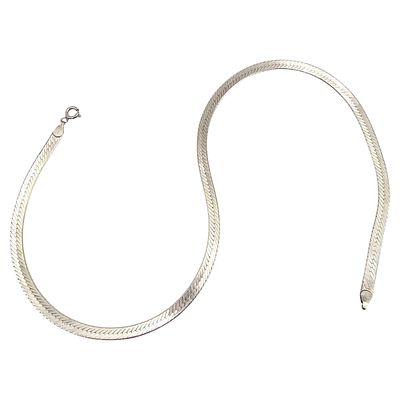 Italy Sterling Silver Flat Herringbone Necklace 13.9 G