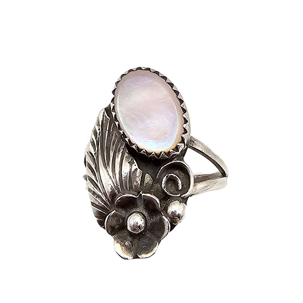 Lot 203: Signed Native Mother Of Pearl Sterling Silver Ring Size 6.75 3.5 G