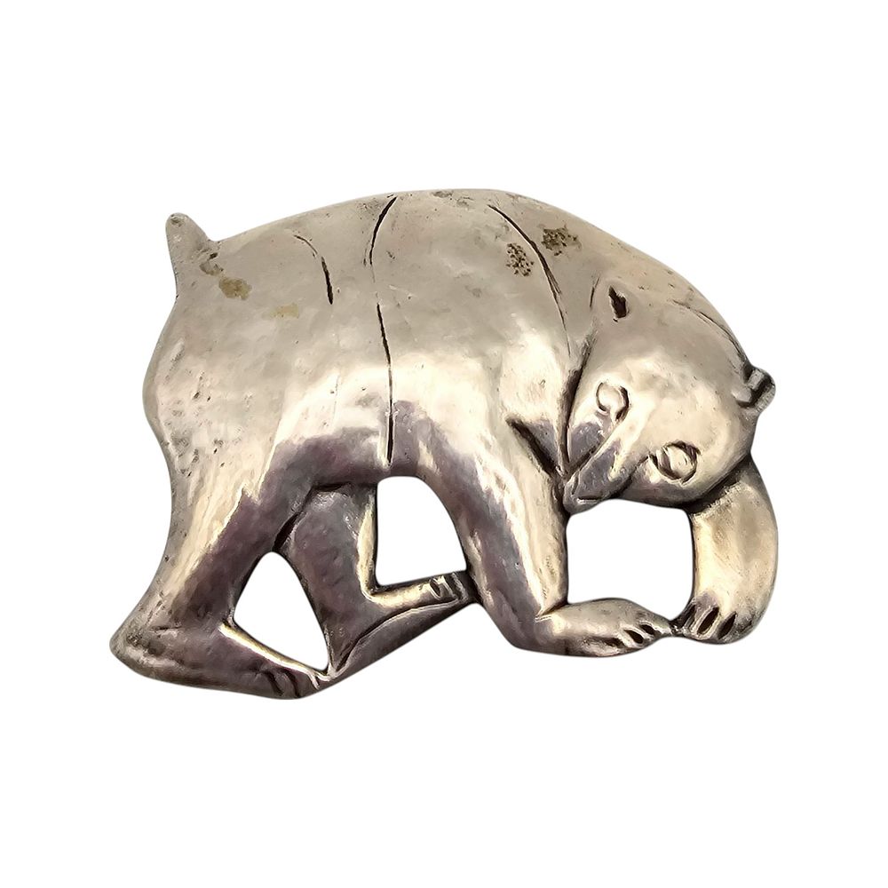 Lot 222: Navajo Sterling Silver Bear Brooch 23.1 G