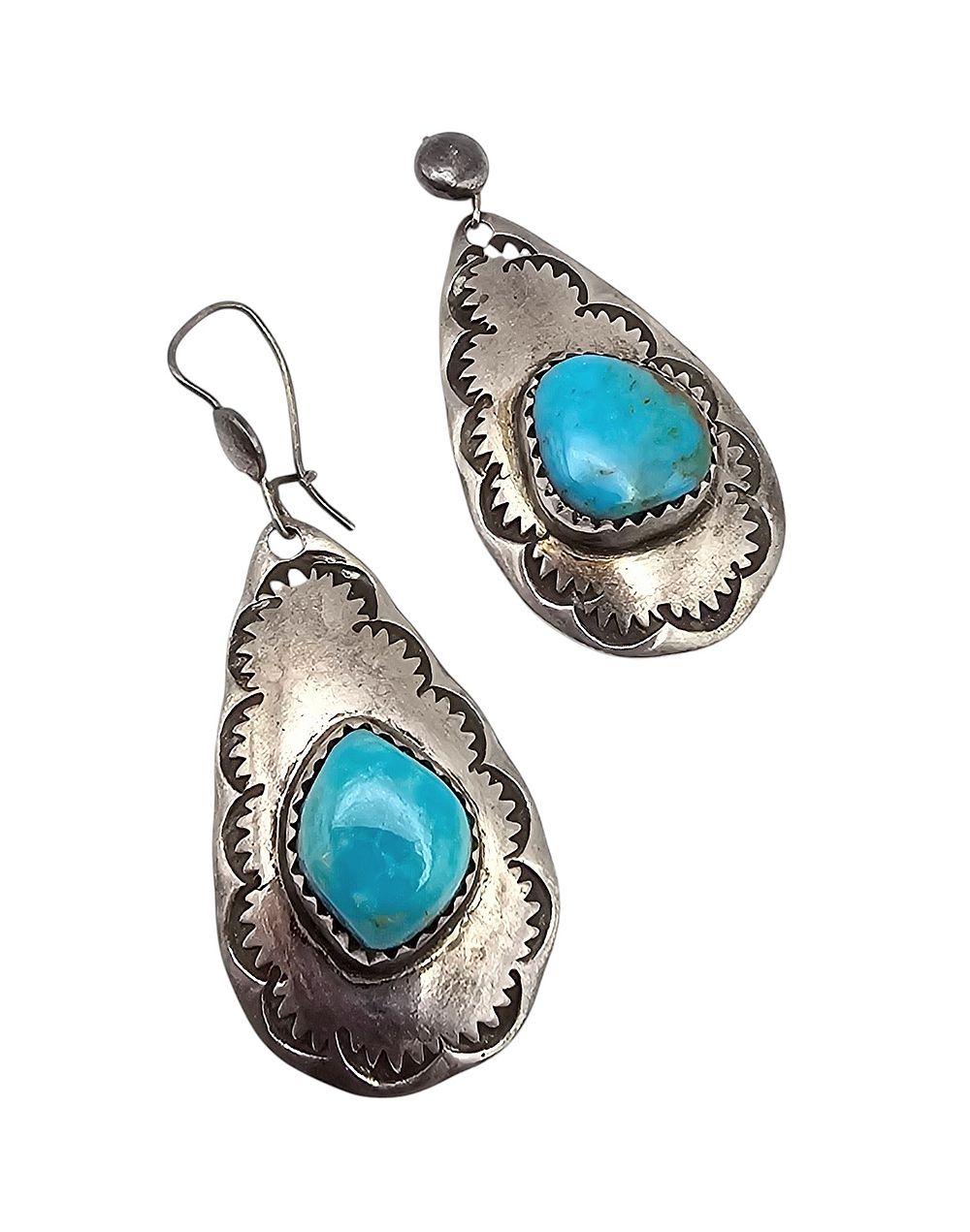 Lot 241: Navajo Turquoise Sterling Silver Dangle Earrings 7.4 G