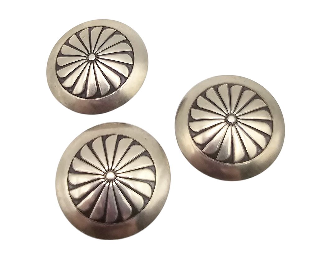 Lot 290: Navajo Sterling Silver Floral Shield Button Covers Lot Of 3 17.3 G