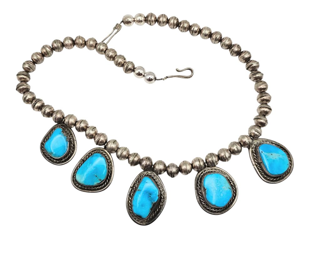 Lot 293: Navajo Turquoise Sterling Silver Handmade Station Necklace 53.2 G