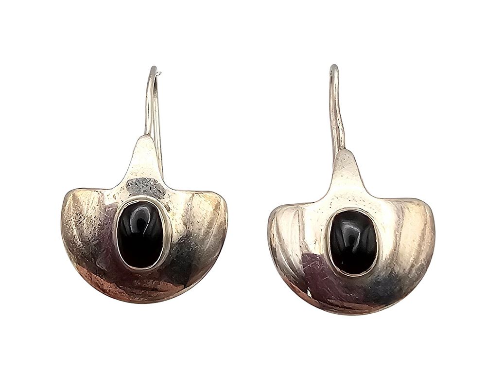 Lot 361: MF Onyx Sterling Silver Dangle Earrings 5.2 G