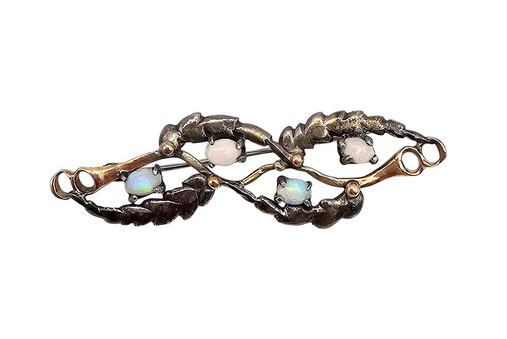 Lot 396: Victorian Vintage Opal Gold Filled Brooch 4.9 G