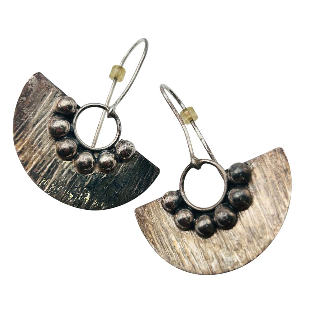 Lot 459: Mexico, Half Circle Beaded Earring 6.9g