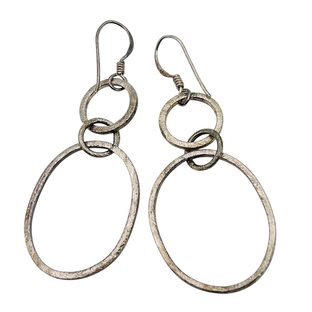 Lot 331: Sterling Oval Linked Earrings 5.4 G