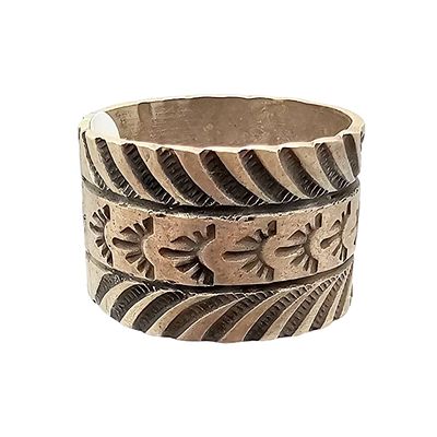 Rick Enriquez Navajo Sterling Ring Sz 8. Sterling silver ring by Rick Enriquez, a Navajo 