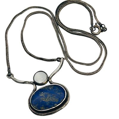 Southwest Lapis Lazuli Pendant Herringbone Necklace 8.88 G. Southwest lapis lazuli pendant 