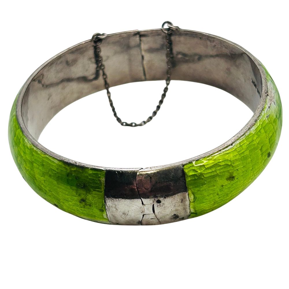 Lot 167: 95% Silver Green Enamel Hinge Bangle Bracelet 30 G