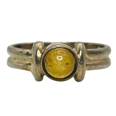 (M), GARNET Sterling Solitaire Ring, Size 5.5, 3.25 G. (M) GARNET Sterling solitaire ring size 