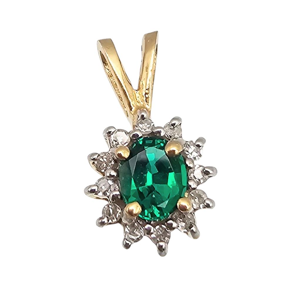 Lot 384: 14K Gold Diamond Emerald Pendant 0.9g