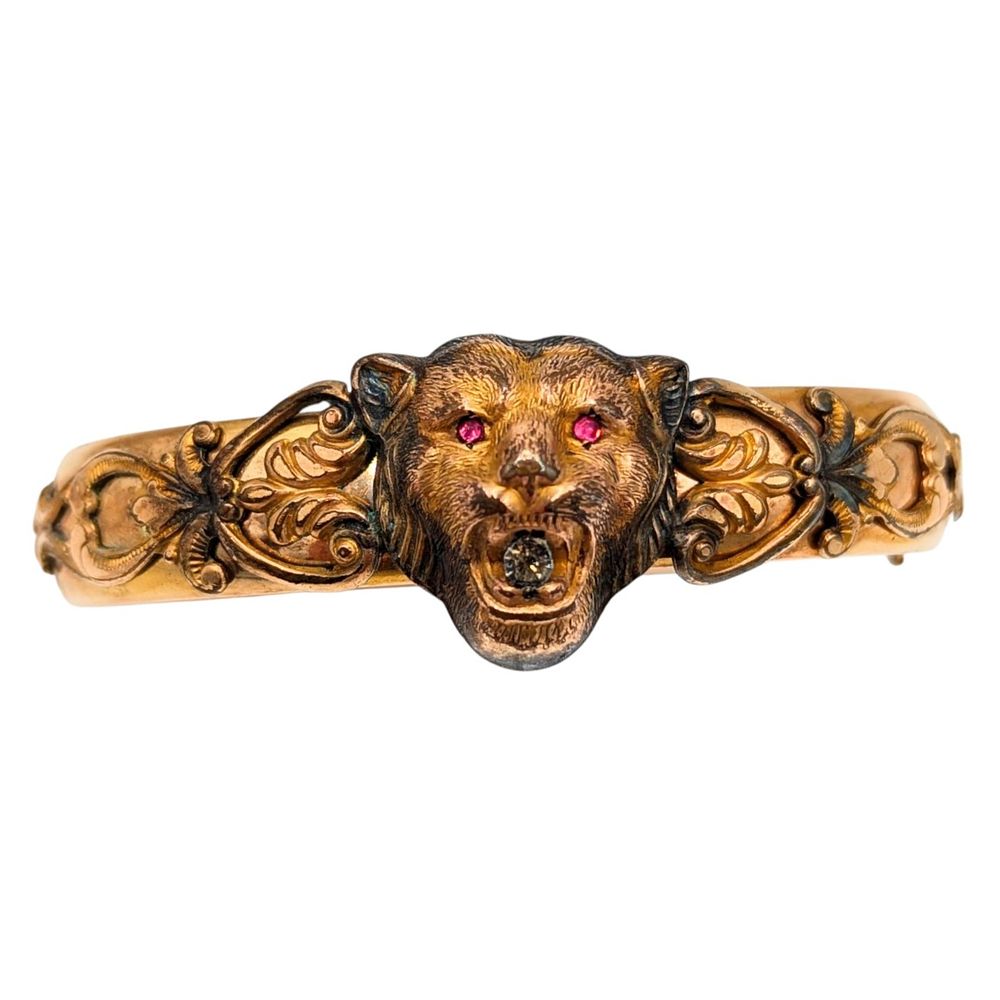 Lot 231: Vintage FMCO Gold Fill Lion Head Rhinestone Bangle 32.48g