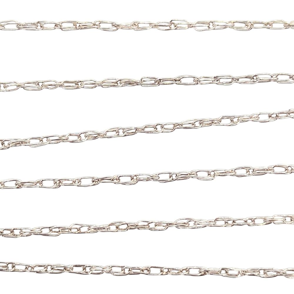 Lot 385: 14K White Gold Cable Chain Necklace, 0.55g