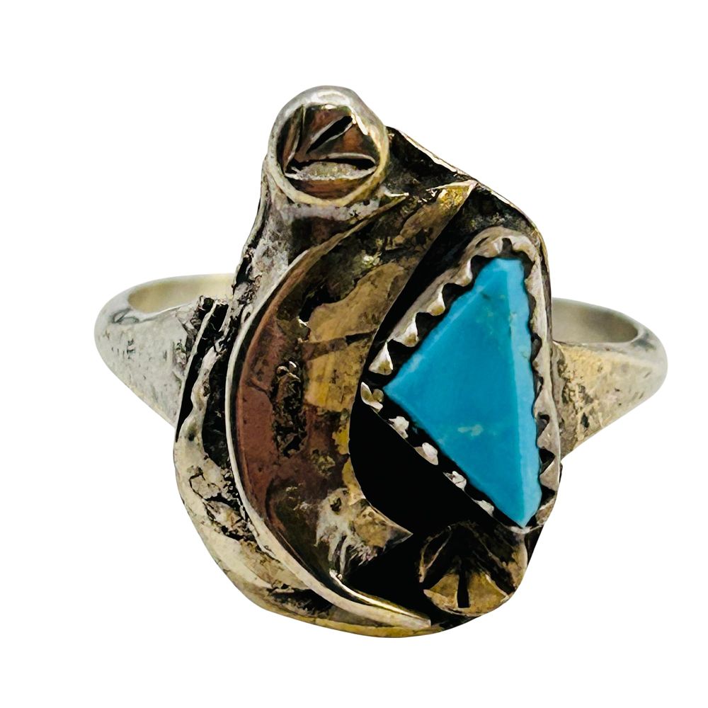 Lot 356: Elrick Hechilay Zuni Kingman Turquoise Ring SZ. 7