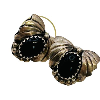 Navajo Signed BJ Onyx Sterling Clip On Earrings. Navajo Signed BJ Onyx Sterling feather Clip On 