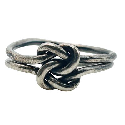 Sterling Double Band Knot Ring Size 8. Sterling double band knot ring Size 8 3.4g