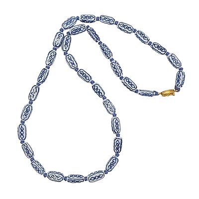 Vintage 18KT Gold Plate Chinese Export Porcelain Beaded Necklace. Vintage 18KT Gold Plated Clasp 