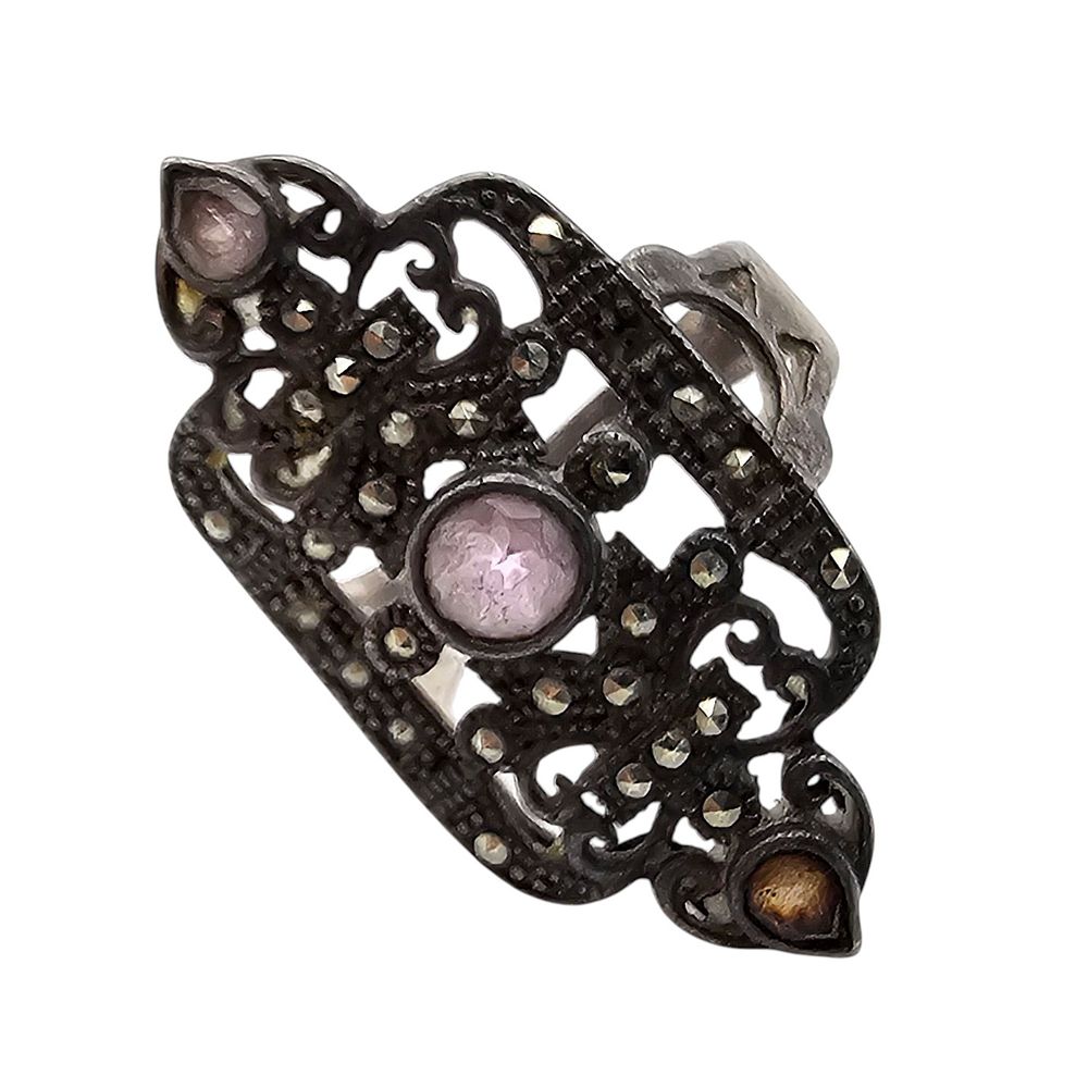 Lot 271: A Amethyst Marcasite Sterling Silver Ring Size 5.5 6.7 G