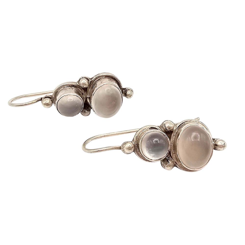 Lot 399: Cat Eye Sterling Silver Drop Dangle Earrings 5.7 G