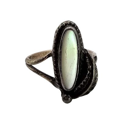 Navajo Mother Of Pearl Sterling Silver Ring Size 4.5 2.6 G. Navajo Mother of Pearl Sterling 