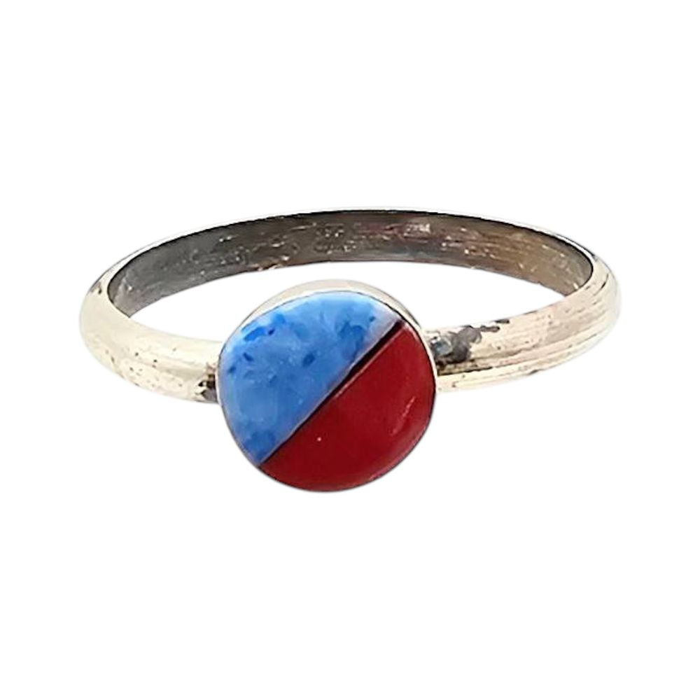 Lot 184: Angie Rosetta Zuni Sterling Silver Ring Size 2