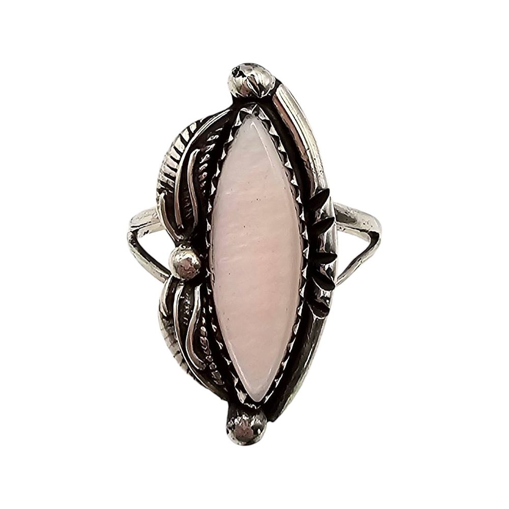 Lot 349: Native Mother-of-Pearl Sterling Silver Ring Size 8