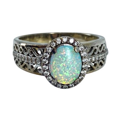 Sterling Opal Oval Vintage Ring 5g sz 7.5. Sterling Opal Oval and Rhinestone Vintage Ring 5g sz 