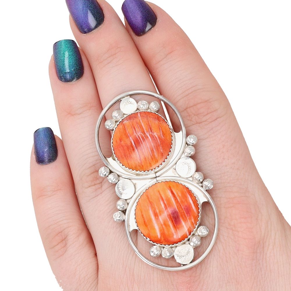 Lot 208: Cheryl Wadsworth Hopi Sterling Spiny Oyster Ring Sz 10