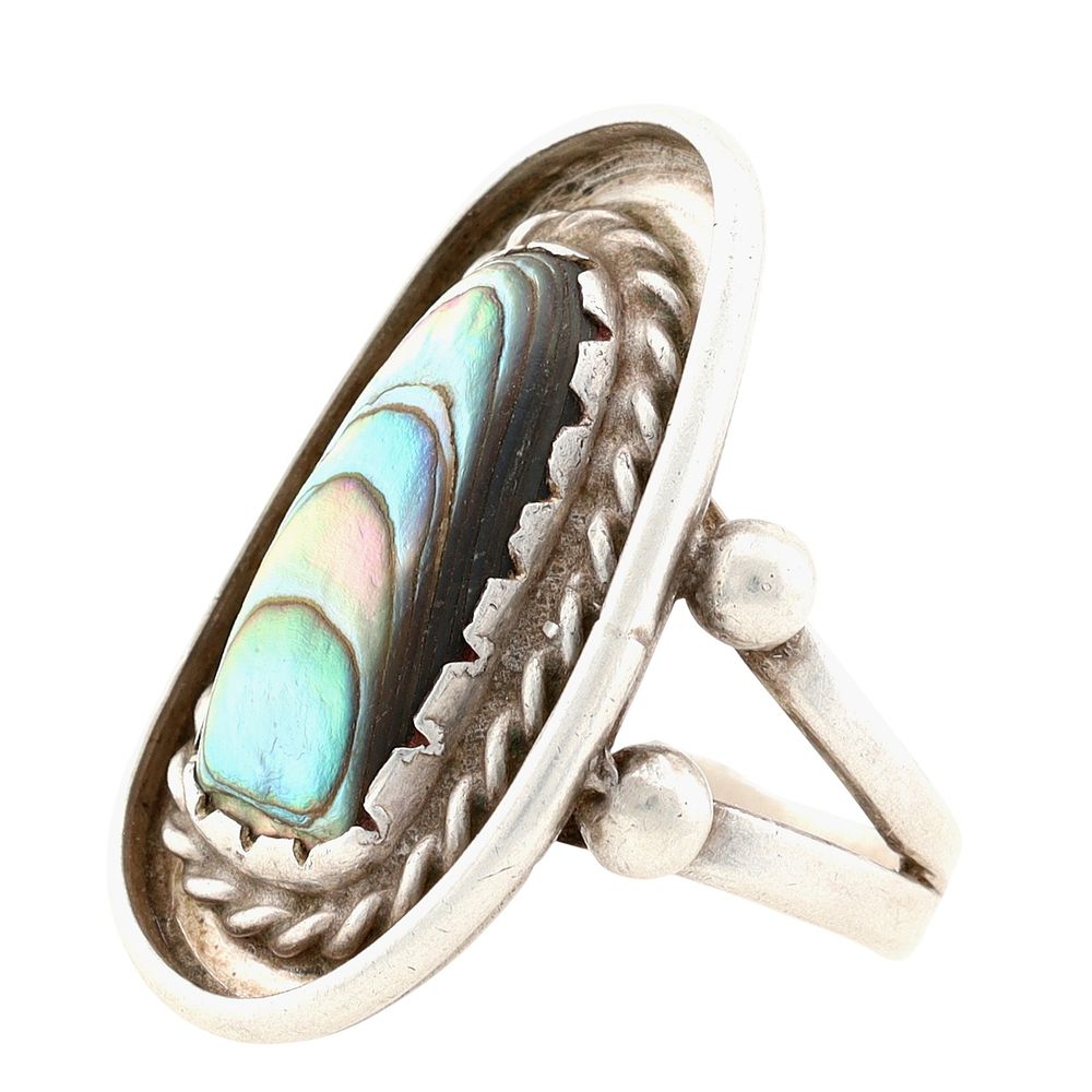 Lot 369: Richardson's Trading Post Vintage Navajo Sterling Abalone Ring Sz 7.5
