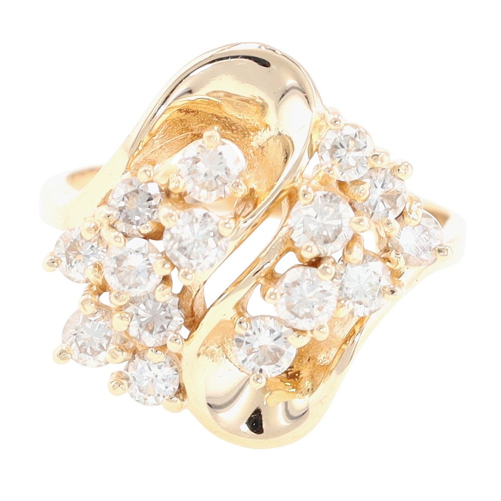 Lot 465: 14K Plumb Gold Diamond Cluster Ring Sz 7