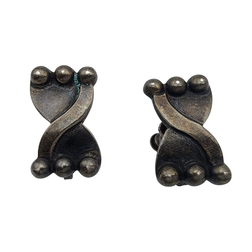 Lot 592: Vintage Mexico Sterling Criss Cross Earrings