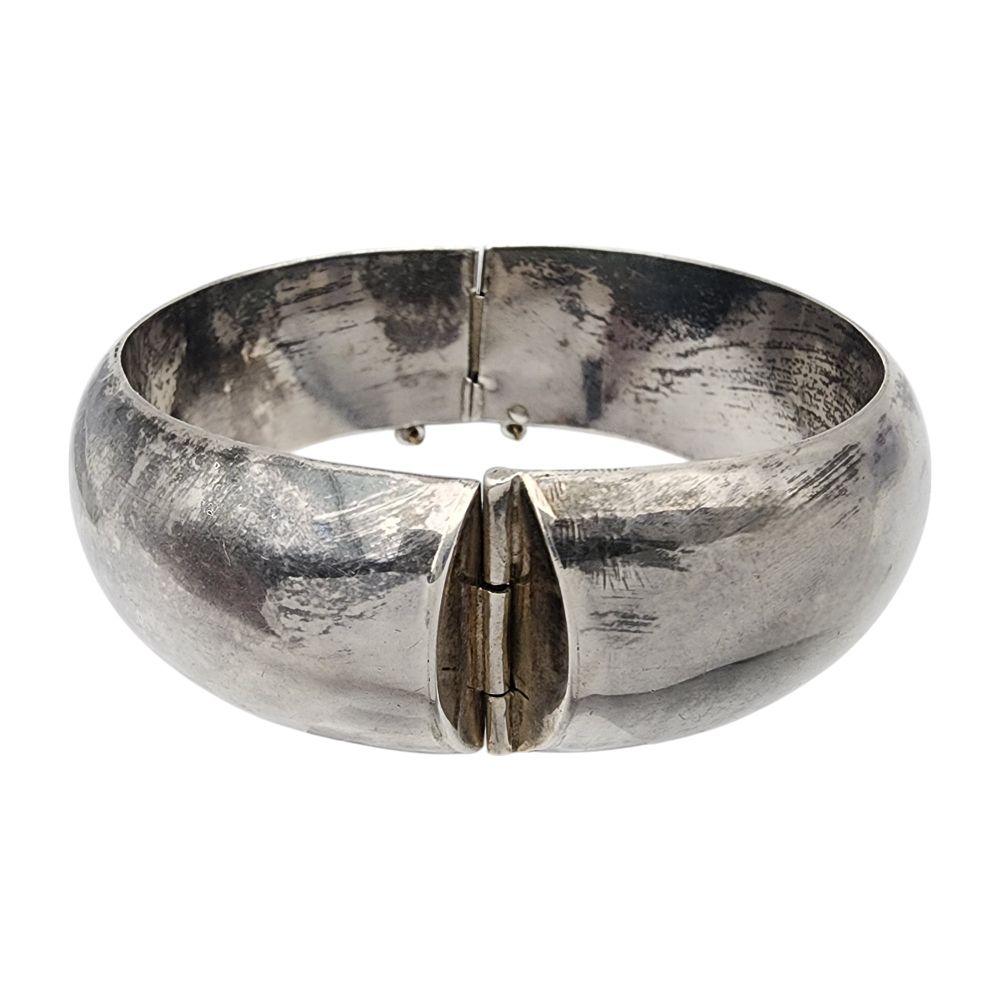 Lot 600: Vintage Taxco Mexico Sterling Wide Hollow Form Hinge Bracelet