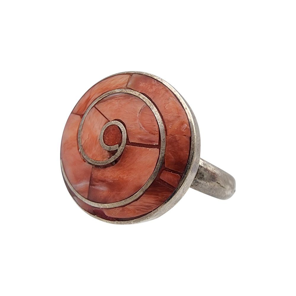Lot 603: 950 Silver Spiny Oyster Andean Pachamama Adjustable Ring