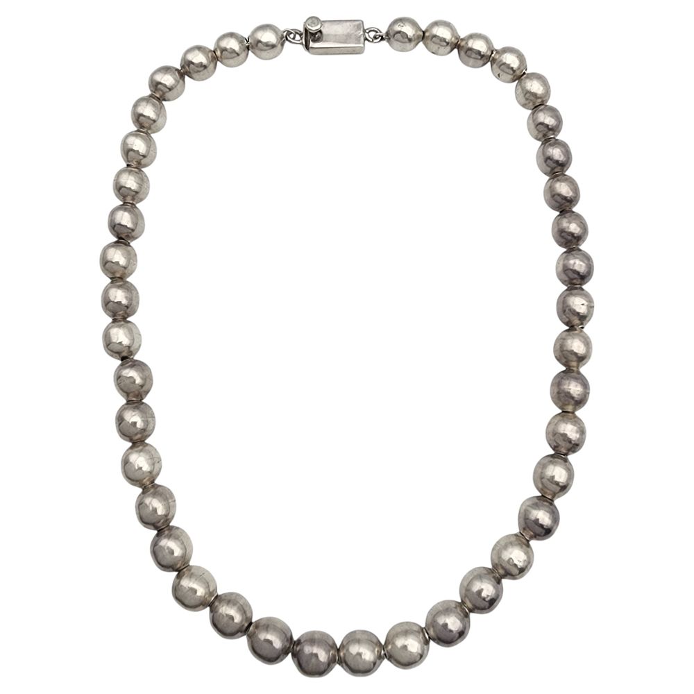 Lot 607: Taxco Mexico Sterling Bead Necklace
