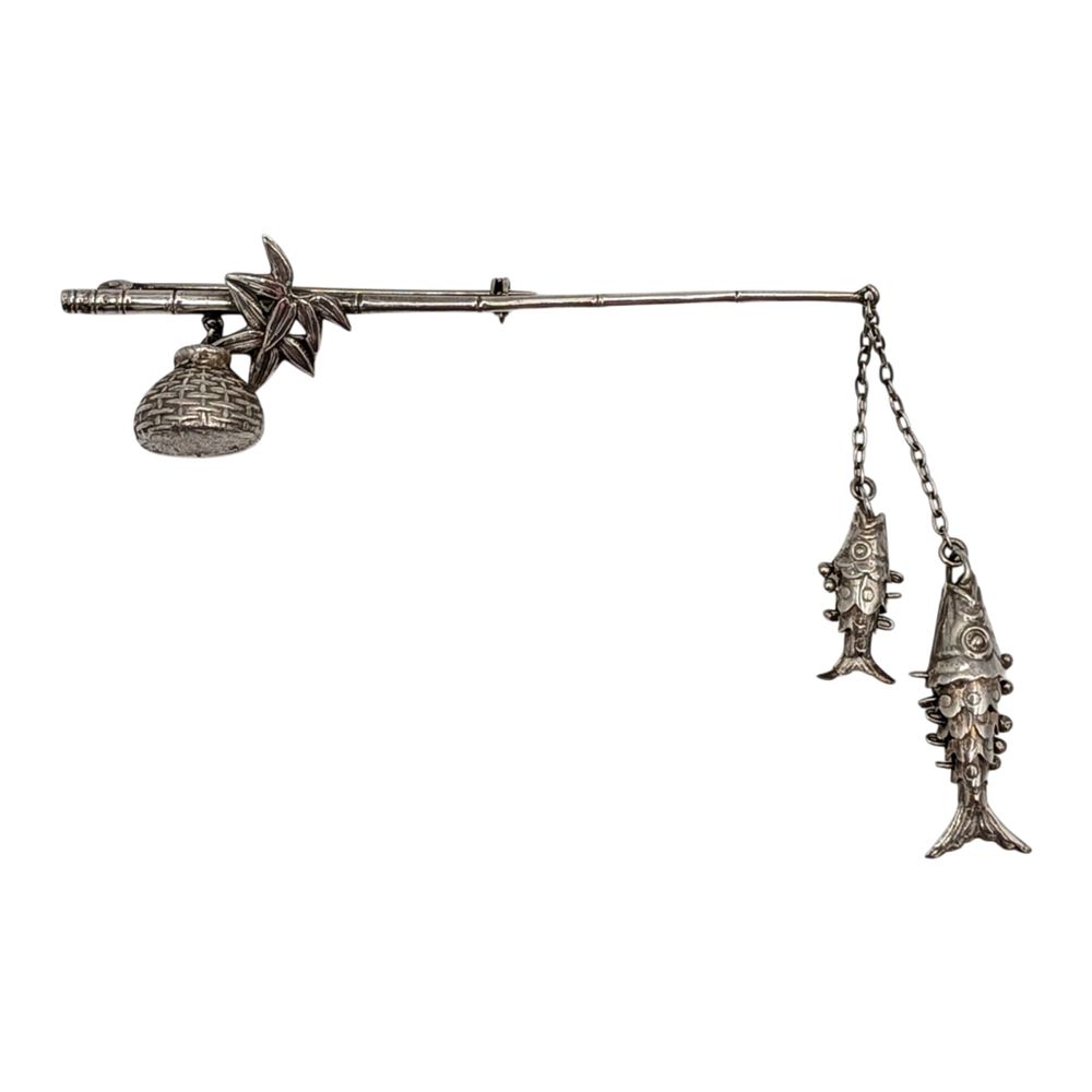 Lot 180: Vintage Sterling Silver Articulated Fishing Rod Basket Brooch