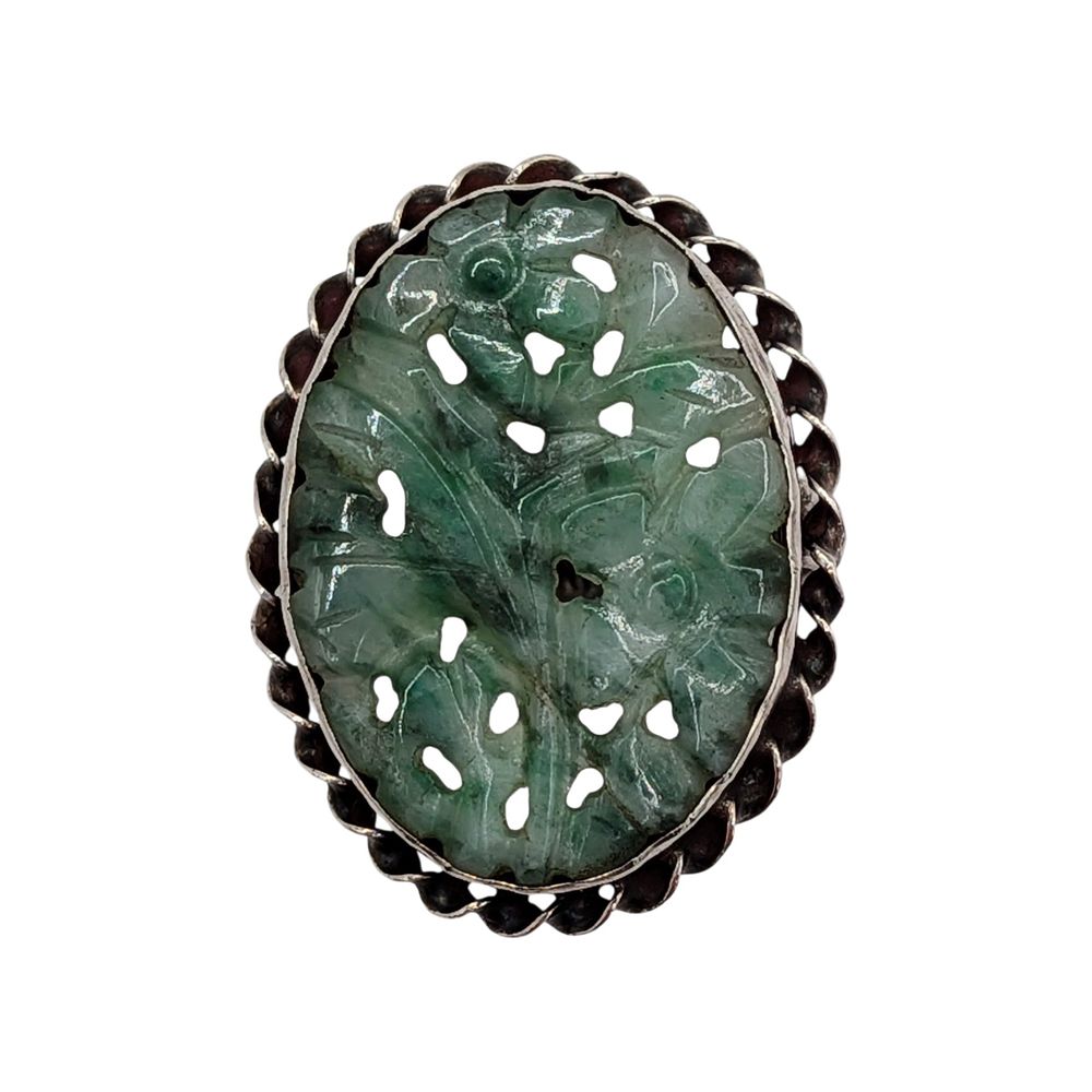 Lot 190: Vintage Sterling Silver Carved Jade Floral Ring
