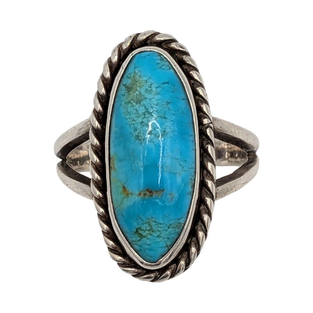 Lot 221: Southwestern Sterling Silver Turquoise Oval Ring