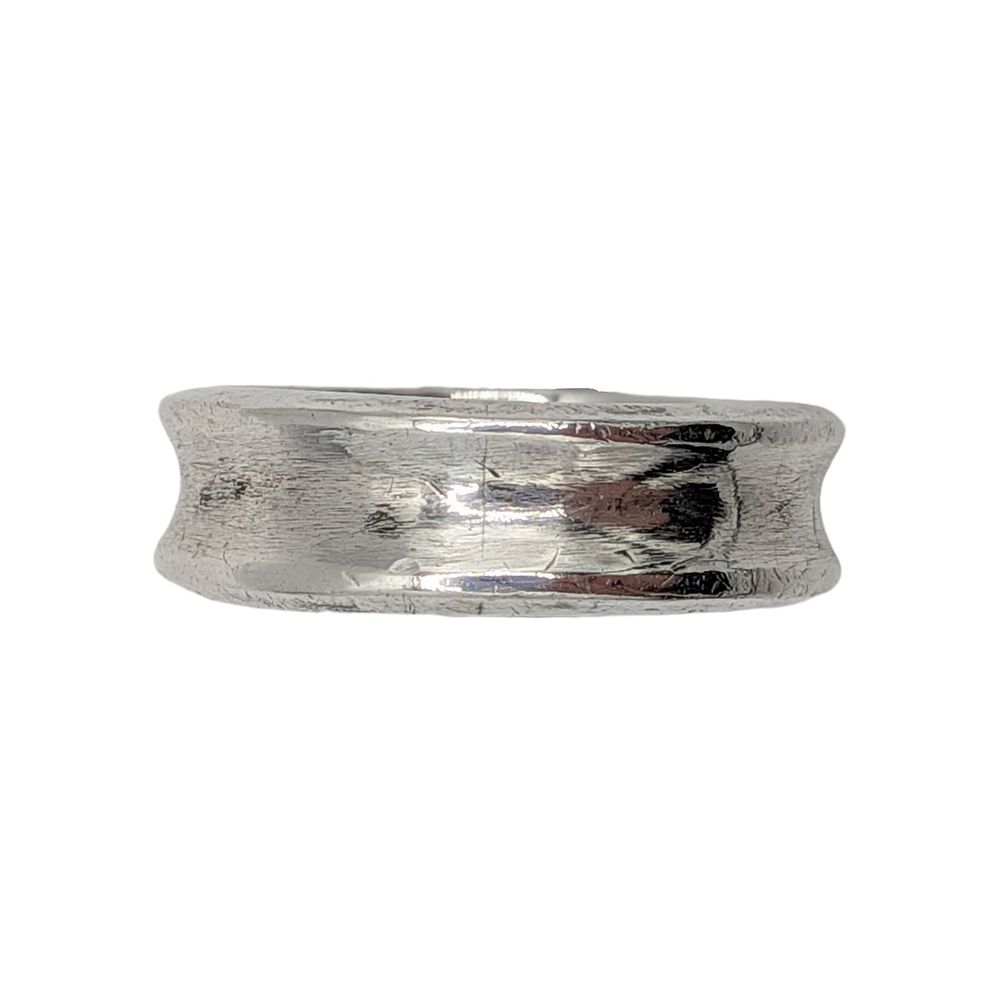 Lot 307: Sterling Silver Modern Sculptured Band Ring