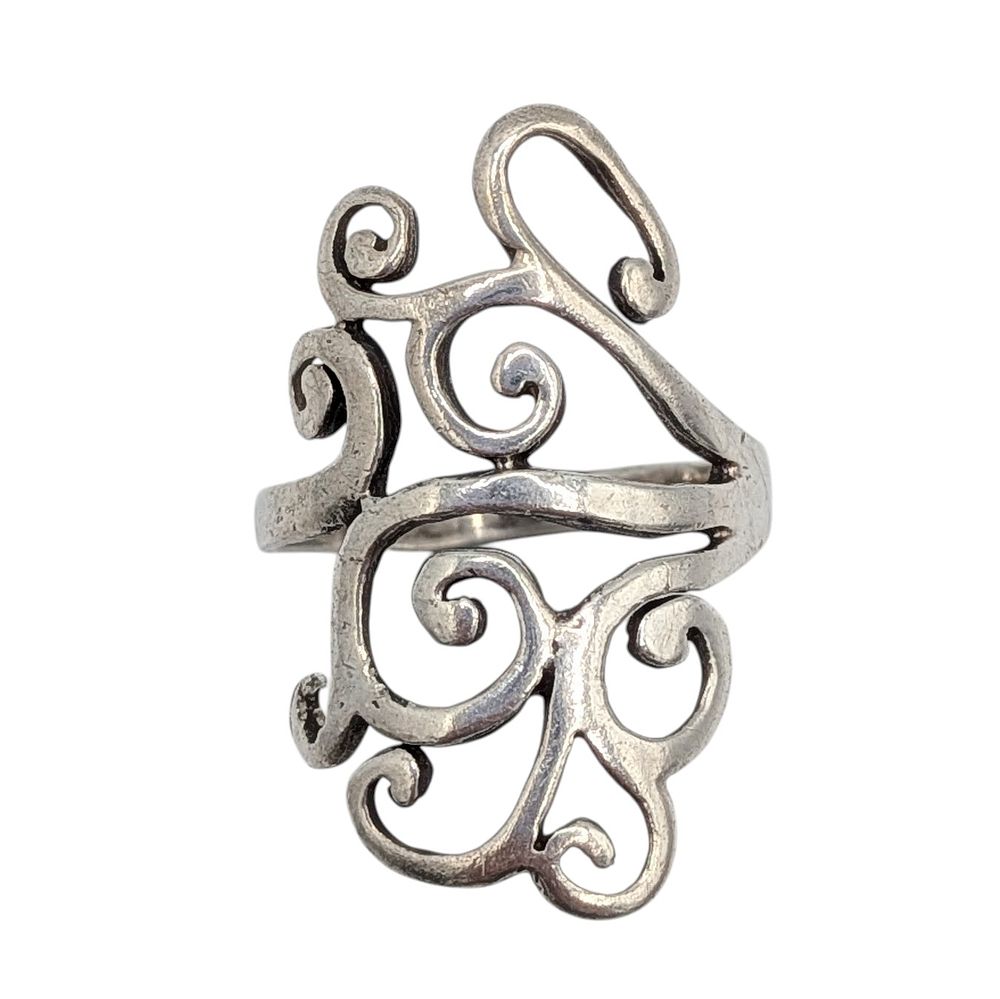 Lot 362: Sterling Silver Scrollwork Ring