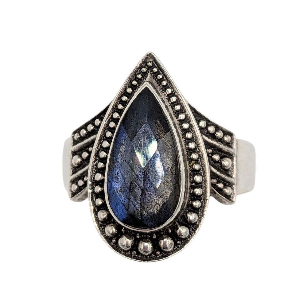Lot 486: Nicky Butler Sterling Silver Labradorite Bali Style Ring