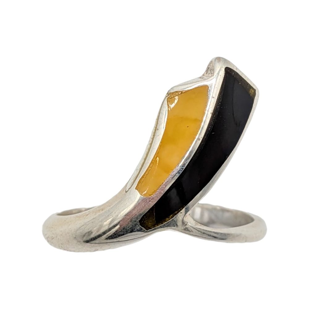 Lot 563: New Polish Sterling Silver Two Tone Amber Inlay Swoop Ring