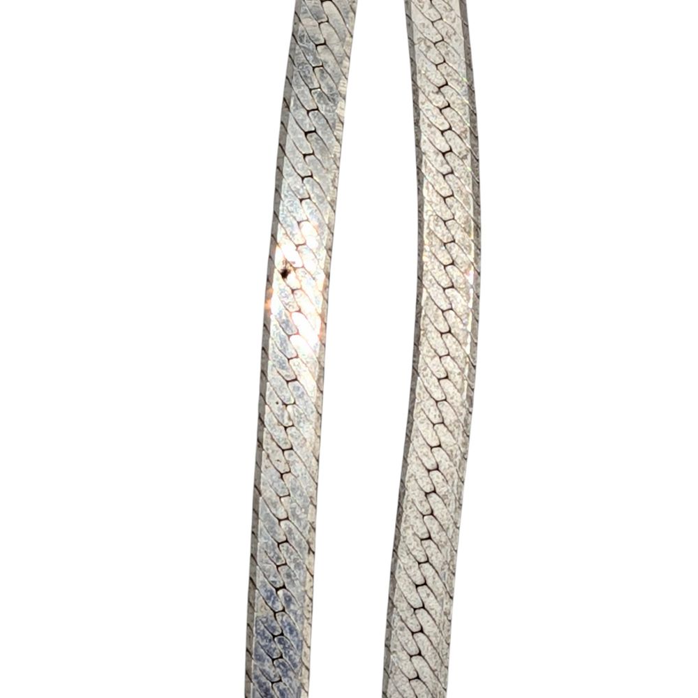Lot 565: Signed Italian Sterling Silver 3mm Herringbone Chain Necklace