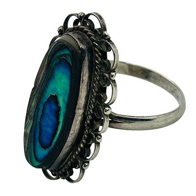 Taxco Sterling Abalone Decorative Ring Size 7. Taxco Sterling abalone decorative ring size 7. 3.50g
