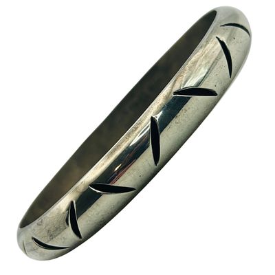 TR- 169 Taxco Sterling Bangle Bracelet. TR- 169 Taxco Sterling bangle bracelet. 17.30g