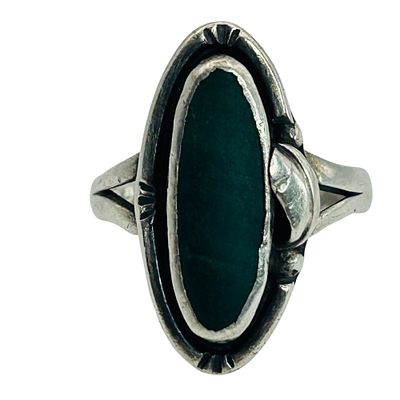 GF-15 Taxco Sterling Malachite Oval Ring Size 9. GF-15 Taxco Sterling malachite oval ring size 