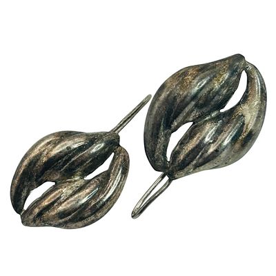 TF-25 Taxco Sterling Hook Back Earrings. TF-25 Taxco Sterling hook back earrings. 7.30g