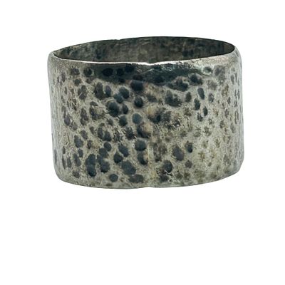 Taxco Sterling Thick Band Size 7. Taxco Sterling thick band size 7. 5.30g